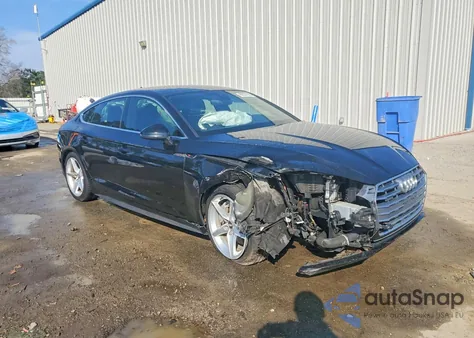 2019 Audi A5 Premium Plus S-Line z USA, uszkodzony, nr VIN WAUENCF54KA025053